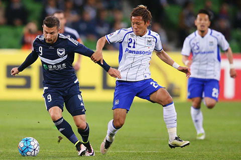 棋牌-今晨拉齐奥远射贴柱:亚冠节点到来;引发热议;身体对抗强度拉满-棋牌