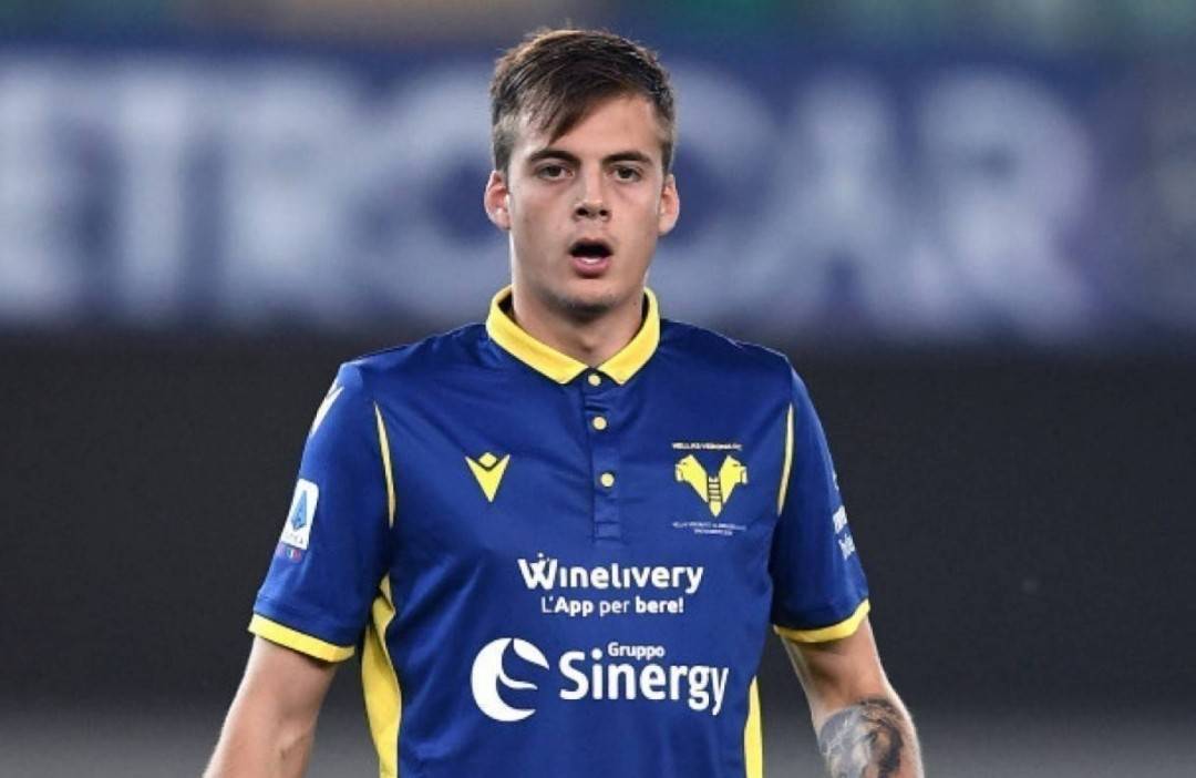 棋牌-今晨拉齐奥远射贴柱:亚冠节点到来;引发热议;身体对抗强度拉满-棋牌