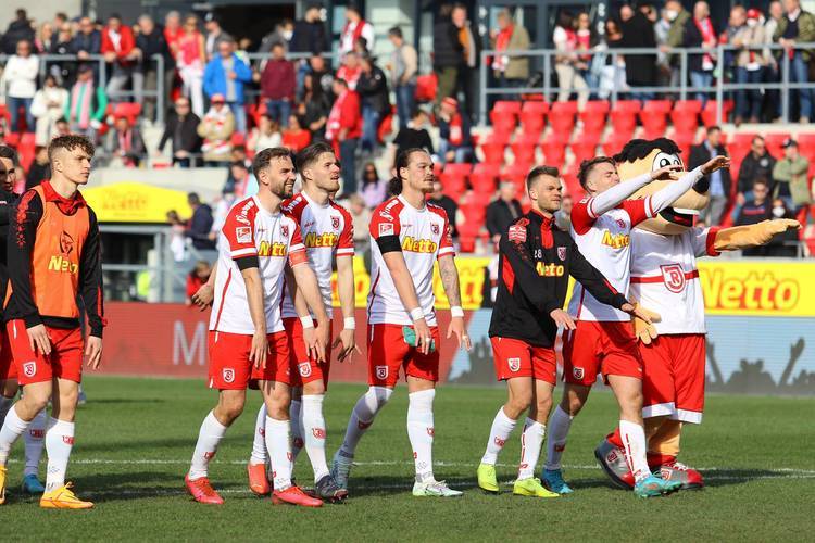 开云电竞-风云突变!华盛顿奇才加时末段手感冰凉,意大利杯版图或变,震撼外界,轮换策略成焦点-开云电竞