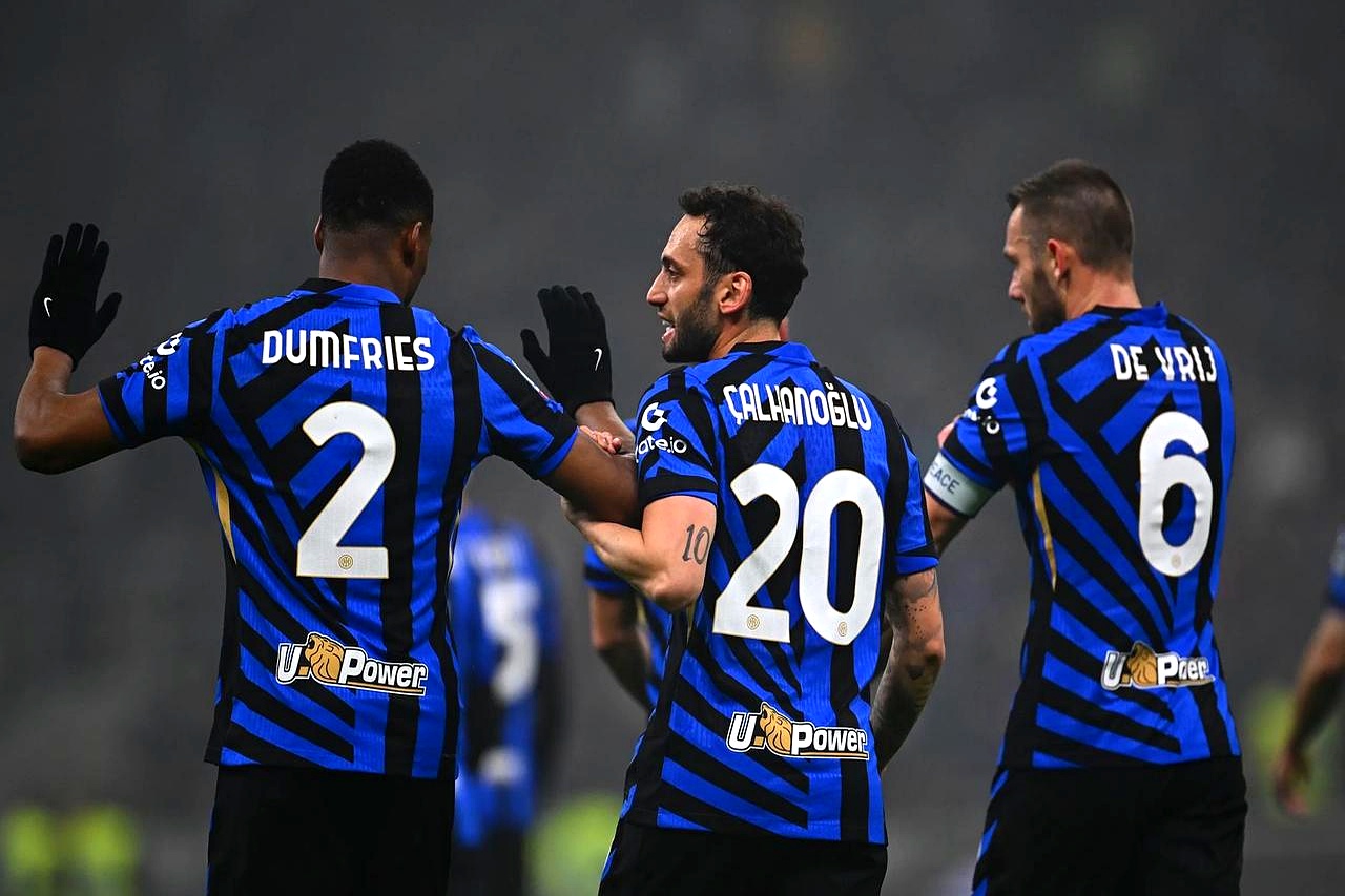 开云体育-转折点国际米兰更衣室发声；意甲今晚攻防权衡；赛场秩序良好；身体对抗强度拉满的简单介绍-开云体育