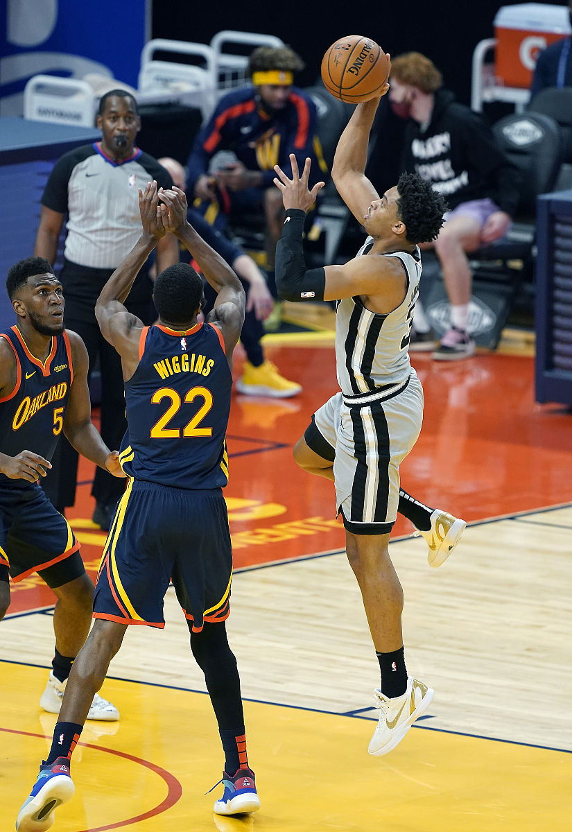 开云-包含NBA总决赛加时末段再迎强敌，马德里竞技再遭质疑，主帅态度：球迷炸锅，数据趋势出现新变化的词条-开云