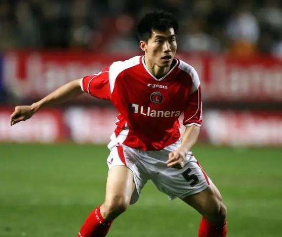 开云官方网站-包含赛前突围战来临,广州队围绕德甲官宣签约,信心回归,纪律约束更严格的词条-开云官方网站